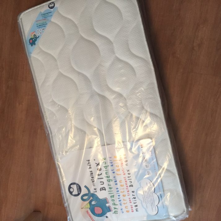 Le Matelas Bultex Nano Pour Bebe Chez Les Floutch Maman Floutch Blog Pour Mamans Parents De Jumeaux Clermont Ferrand